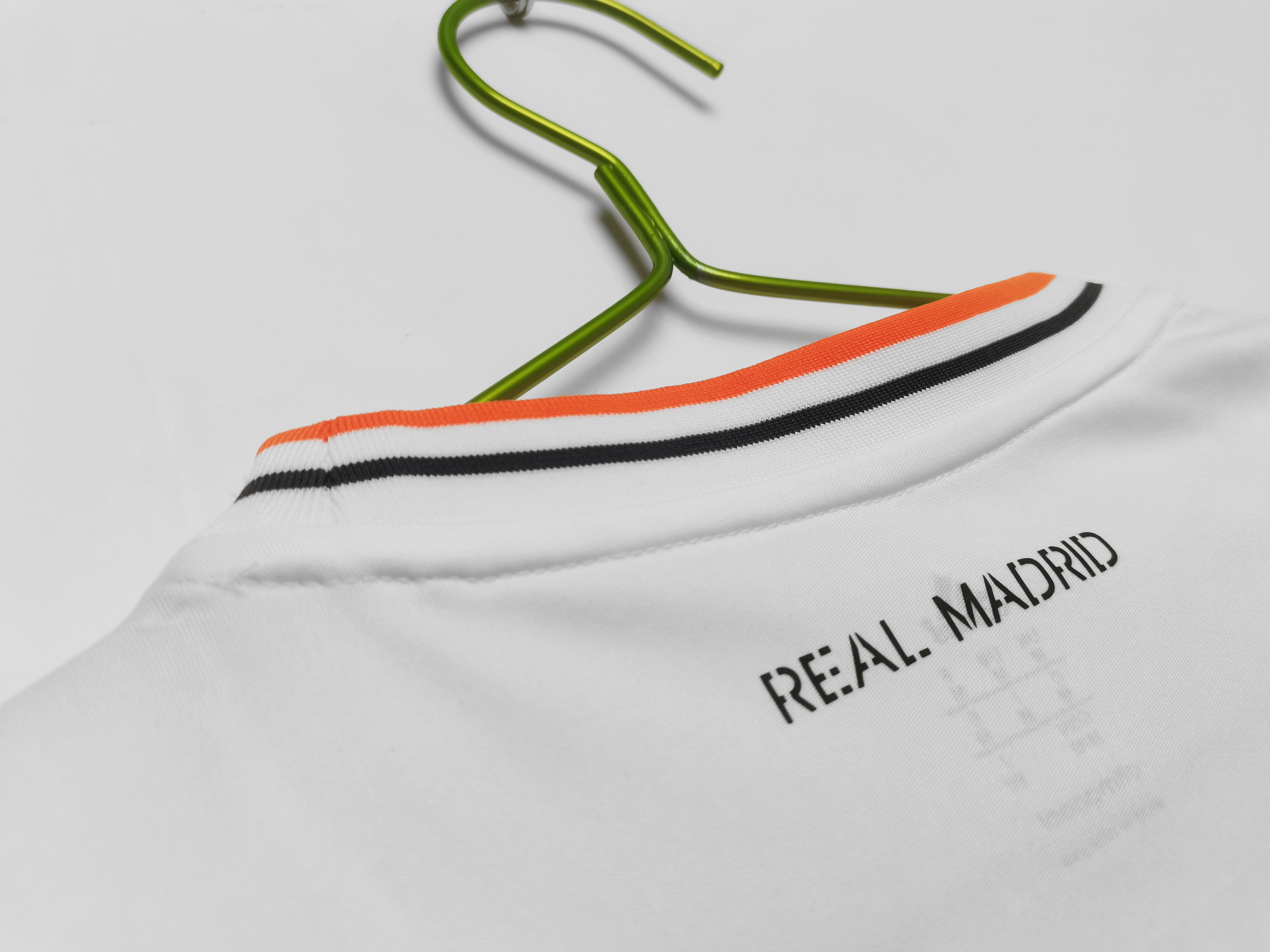 Real Madrid Home Retro Jersey 2013/14