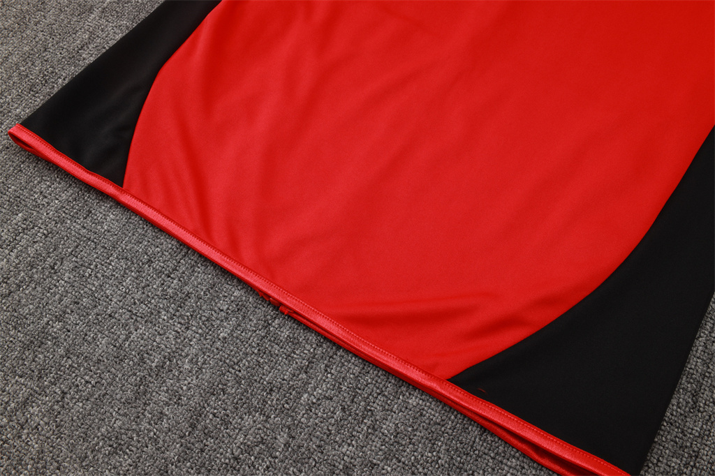 Manchester United Training Jacket 24/25