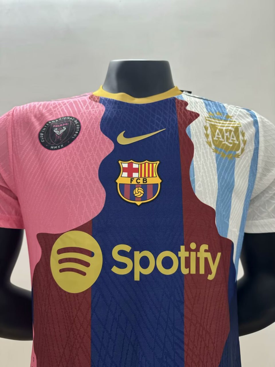 Messi Commemorative Edition Player Jersey 25/26