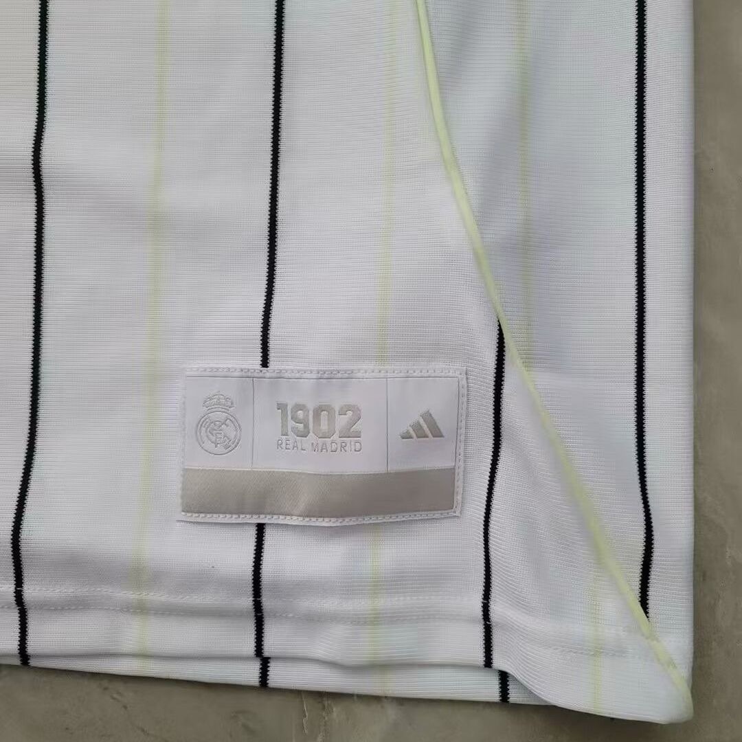 Real Madrid 2025-26 casual white striped short sleeved shirt