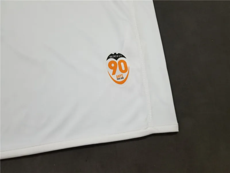 Valencia 2009/10 Retro Jersey Home