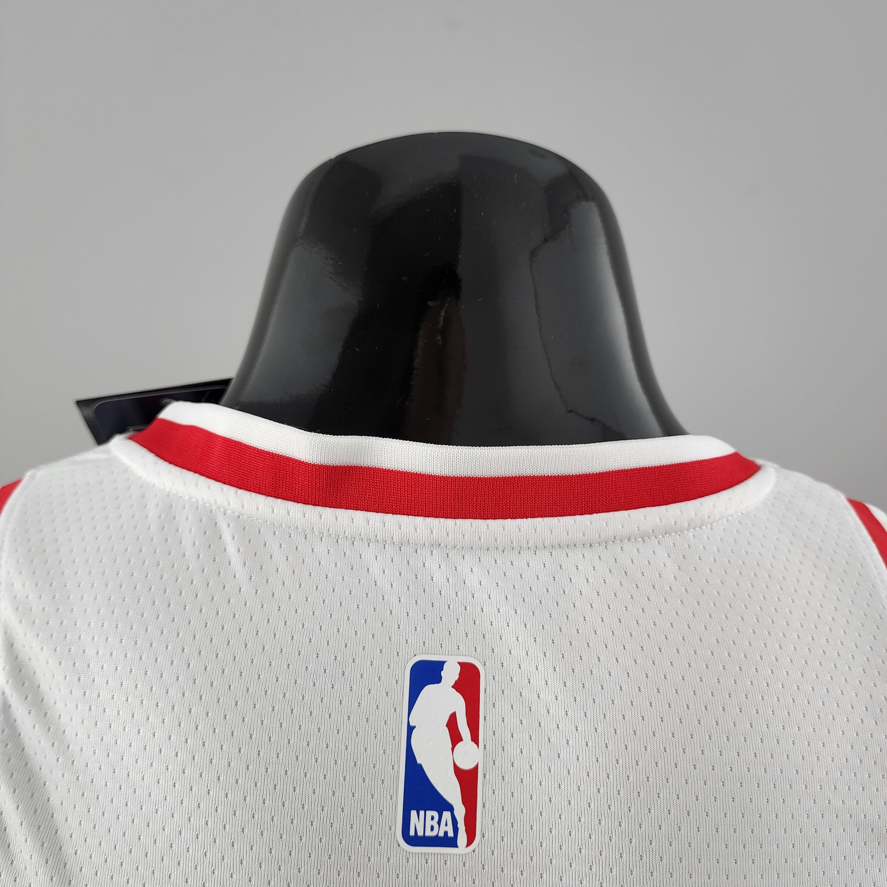 Allen Iverson Philadelphia 76ers Swingman White Jersey