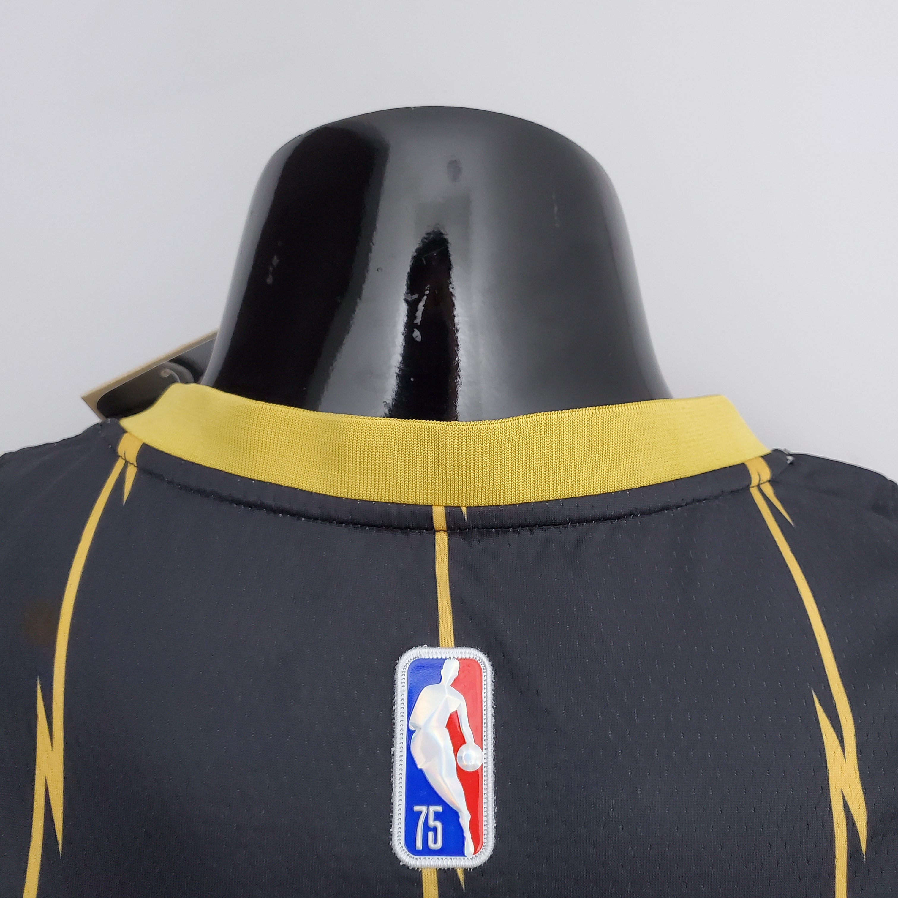 Fred VanVleet Toronto Raptors 2022 City Edition Swingman Jersey Black Gold