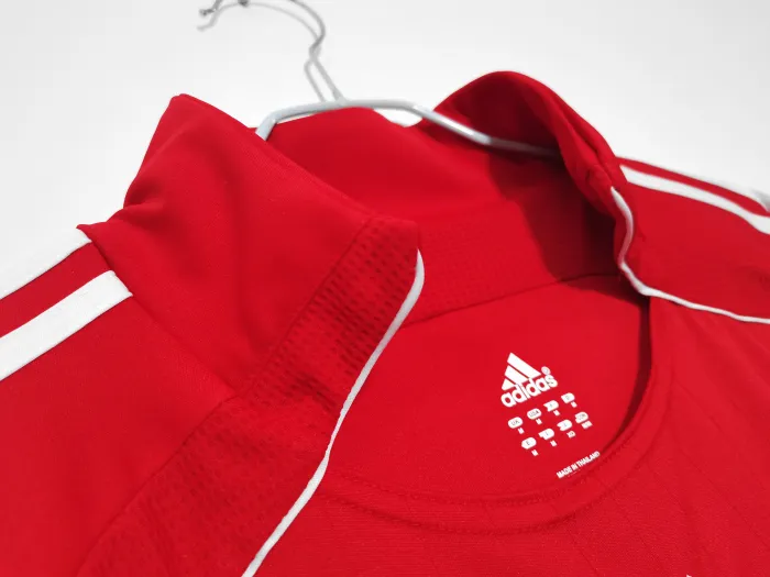 Liverpool Home Retro Jersey 06/08