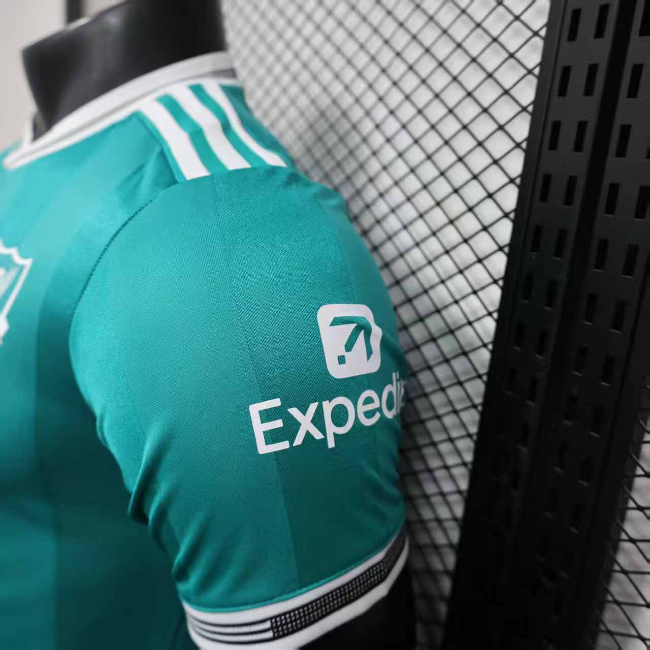 Liverpool 25-26 away green football jersey - player version