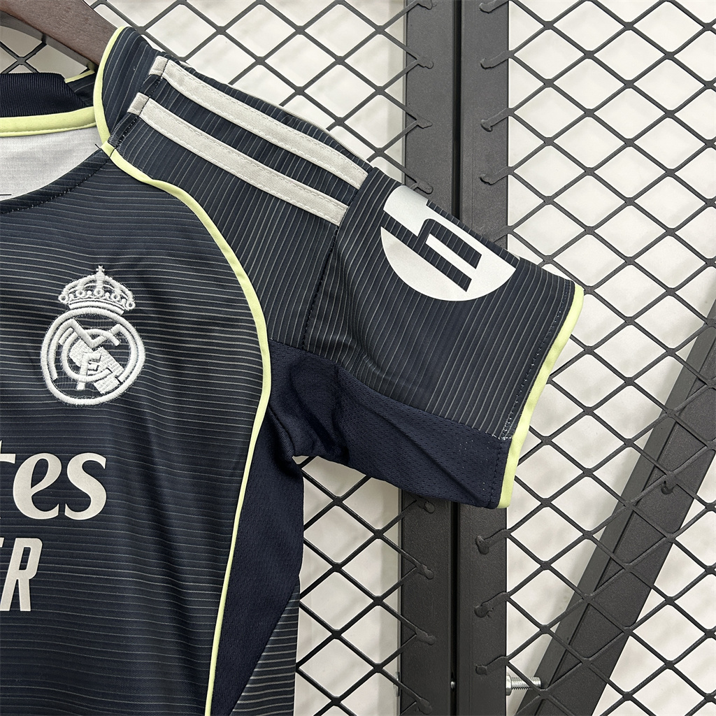 Real Madrid Away Kids Suit 25/26