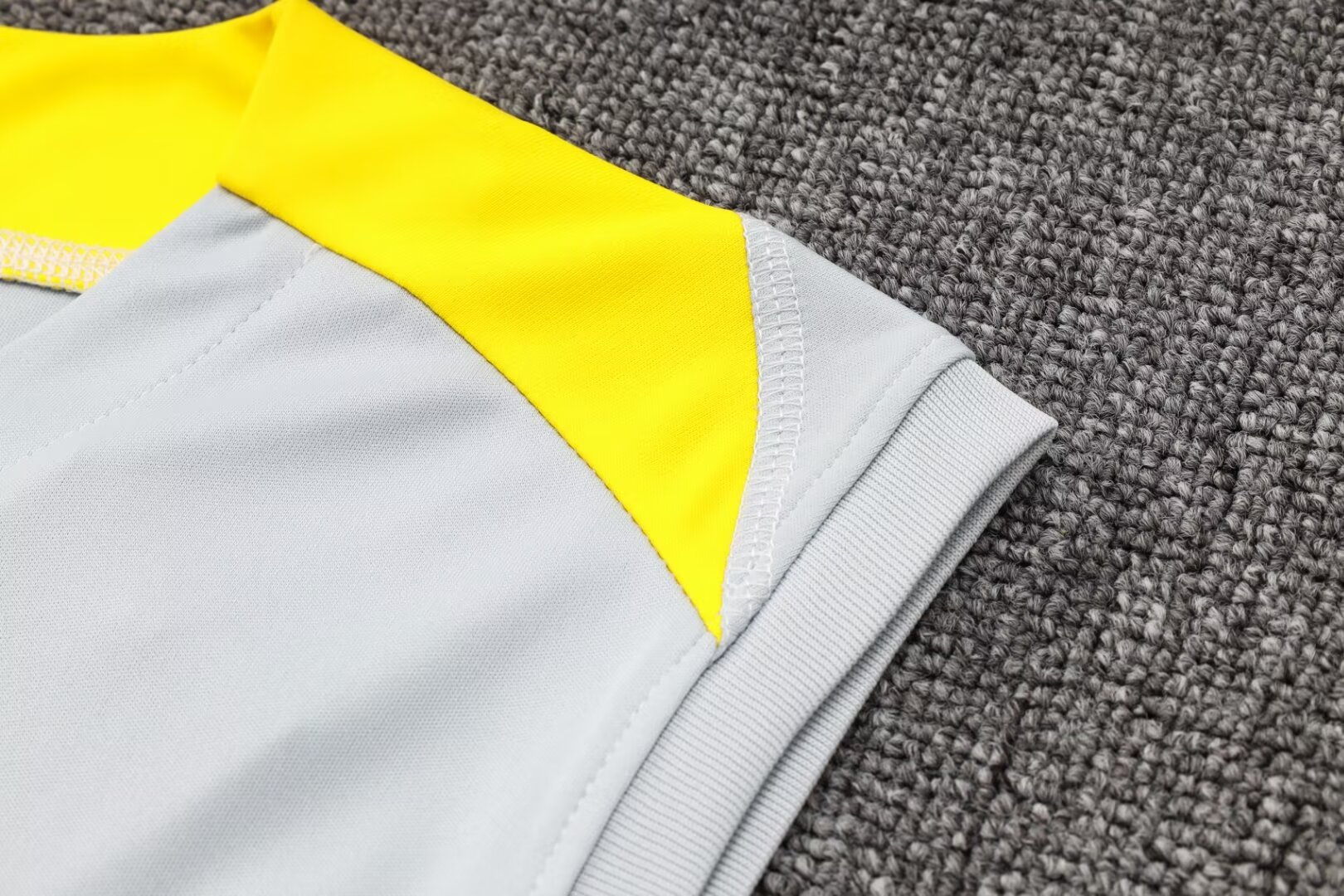 Liverpool Training Jersey 24/25