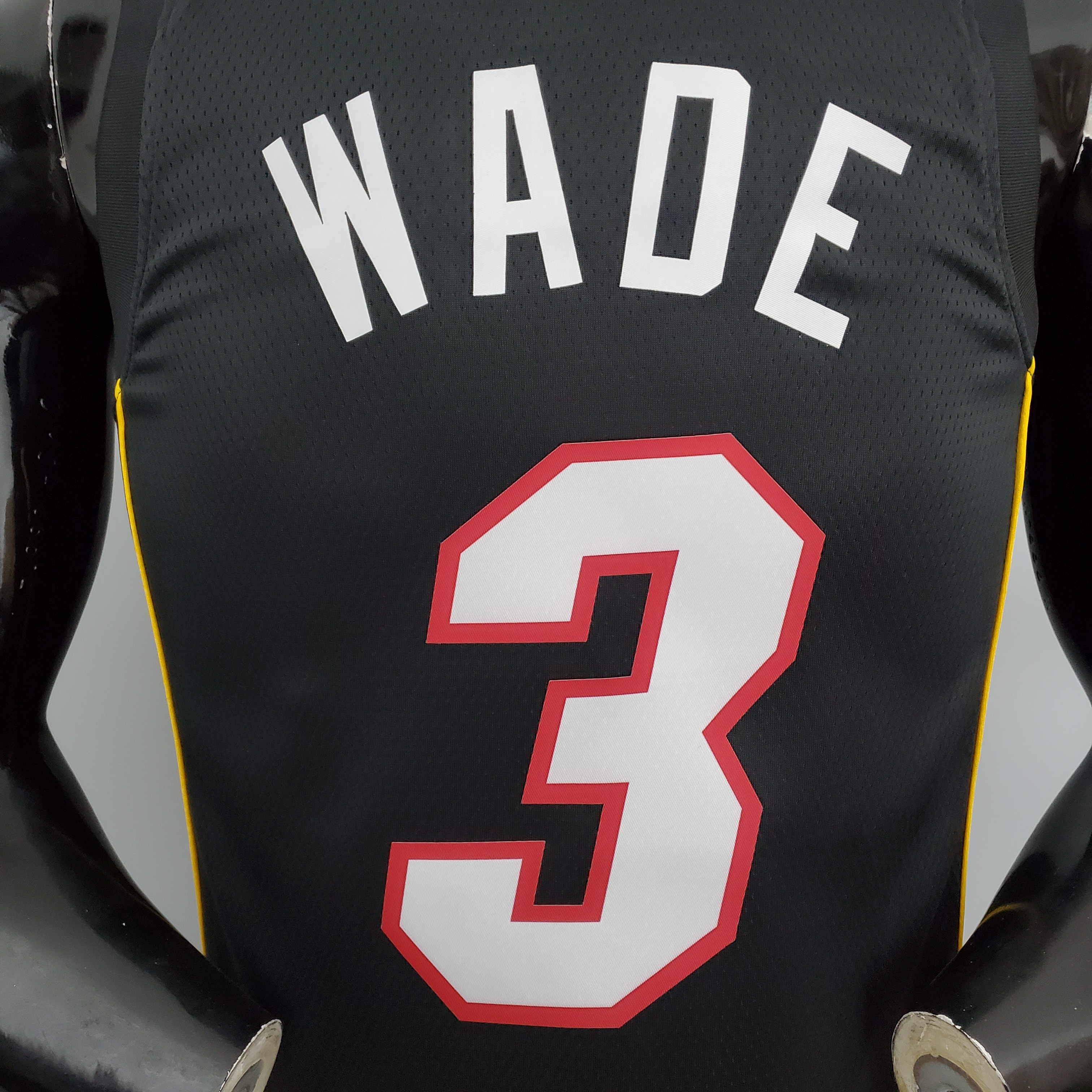 Dwyane Wade Miami Heat 2022 City Edition Swingman Jersey Black