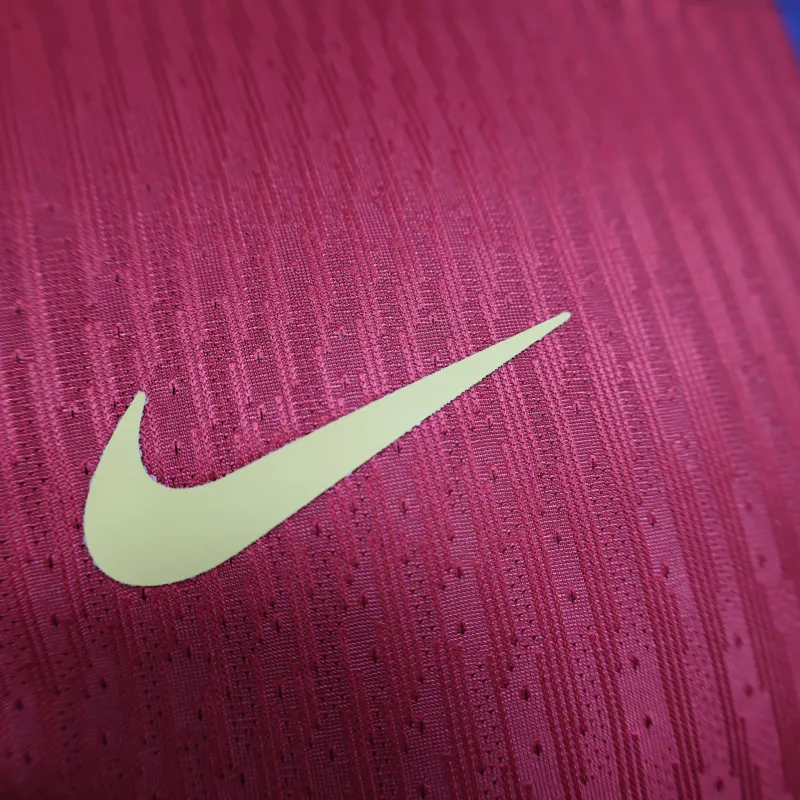 Barcelona Home  Lamine Yamal 19 Shirt  (La Liga) 2024-2025  player Version Size S-4XL