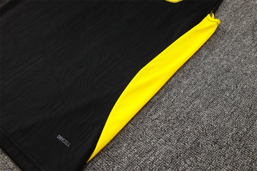 Borussia Dortmund Training Jersey 23/24