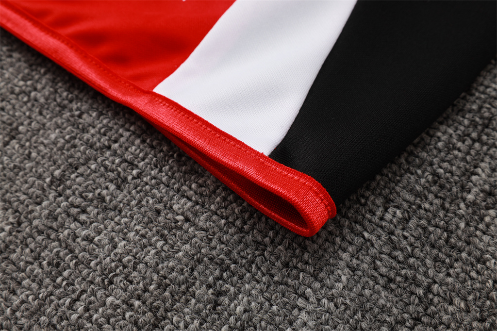 Manchester United Kids Training Suit 24/25