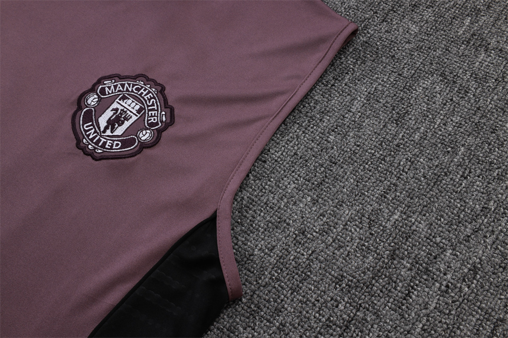 Manchester United Training Jersey 25/26