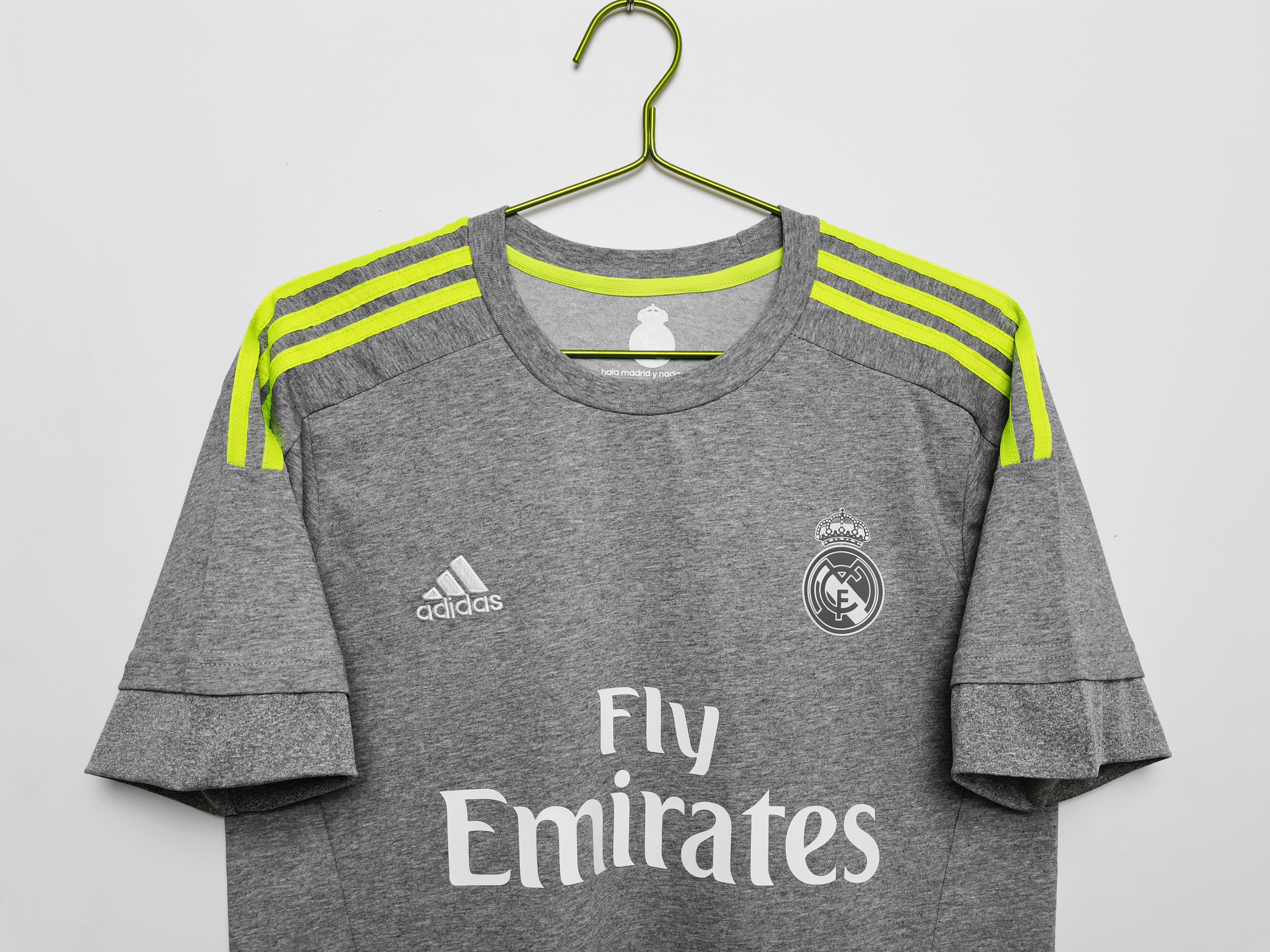 Real Madrid Away Retro Jersey 2015/16