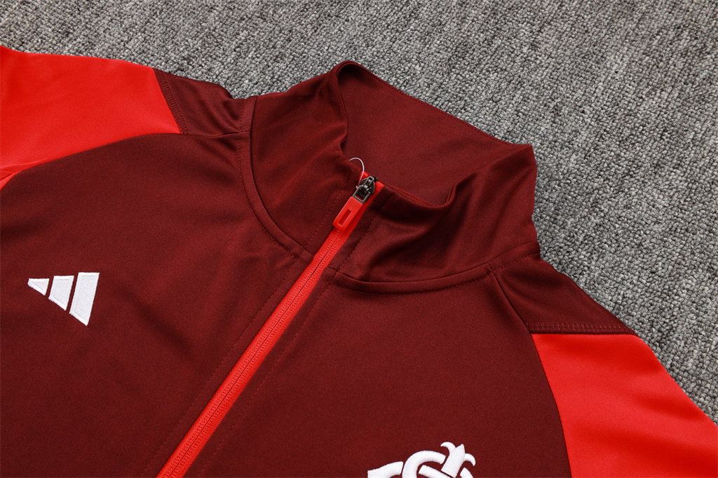 Internacional Training Jacket 24/25