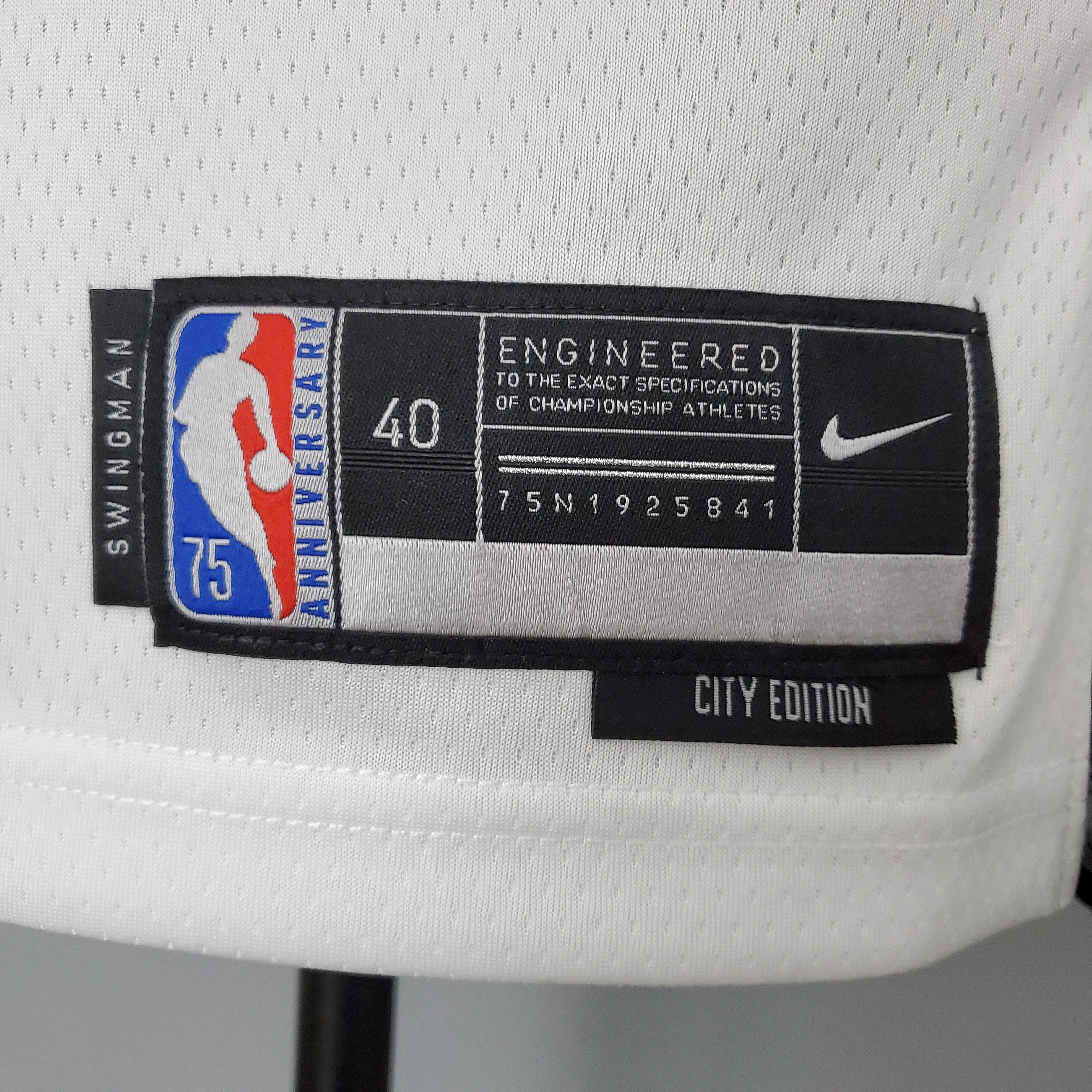 Jrue Holiday Milwaukee Bucks 2021/22 Swingman Jersey White