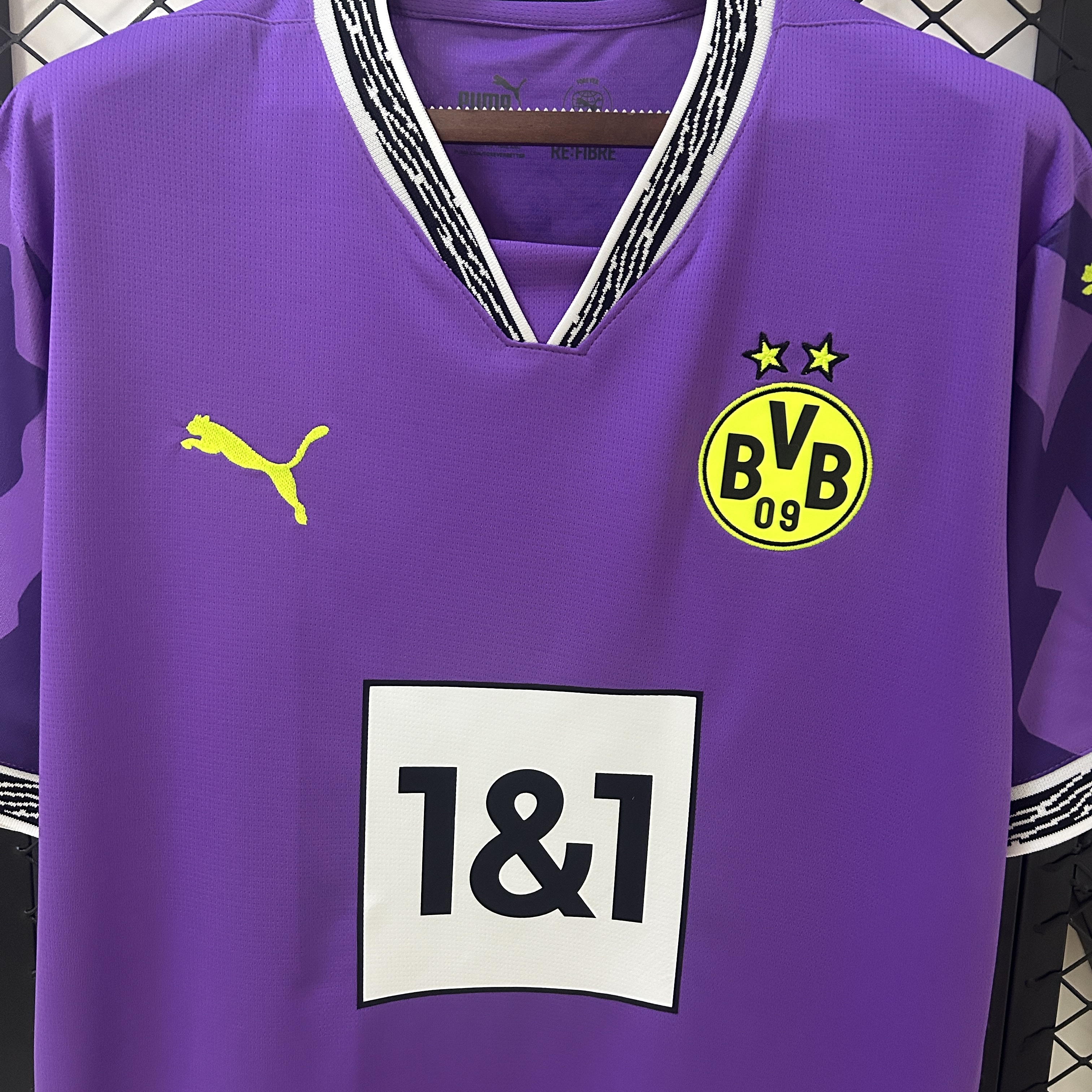 Borussia Dortmund Goalkeeper Special Man Jersey 24/25