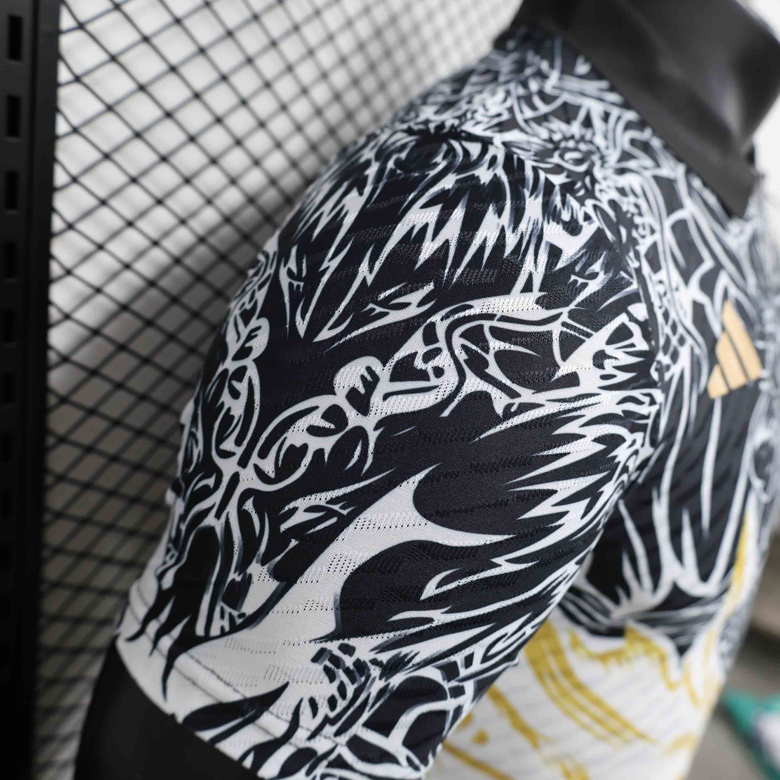 24-25 Real Madrid Black Dragon Special Edition Player Version