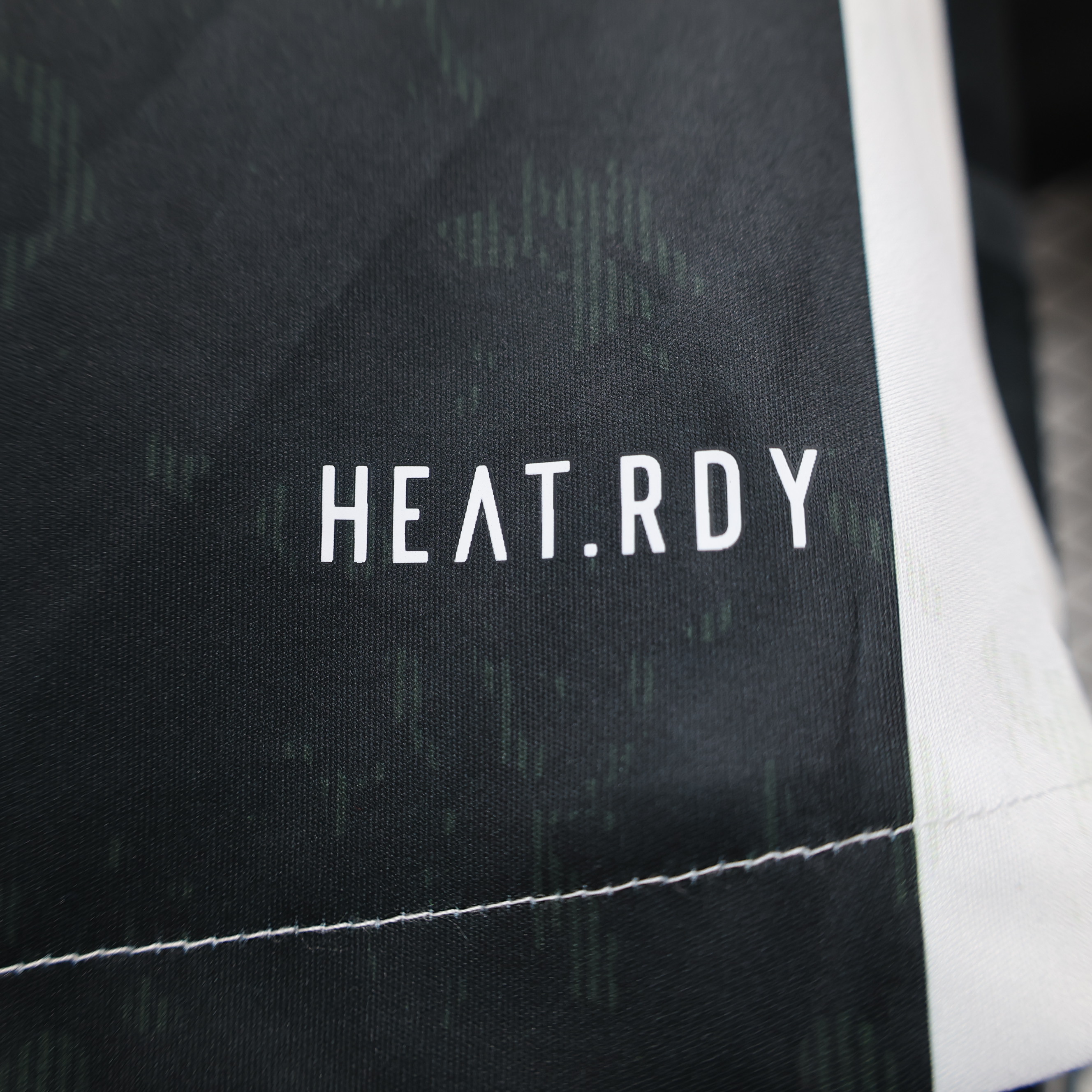 Juventus Home Player Jersey 24/25