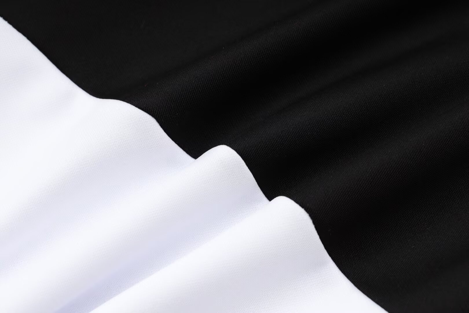 Liverpool Training Jacket 24/25