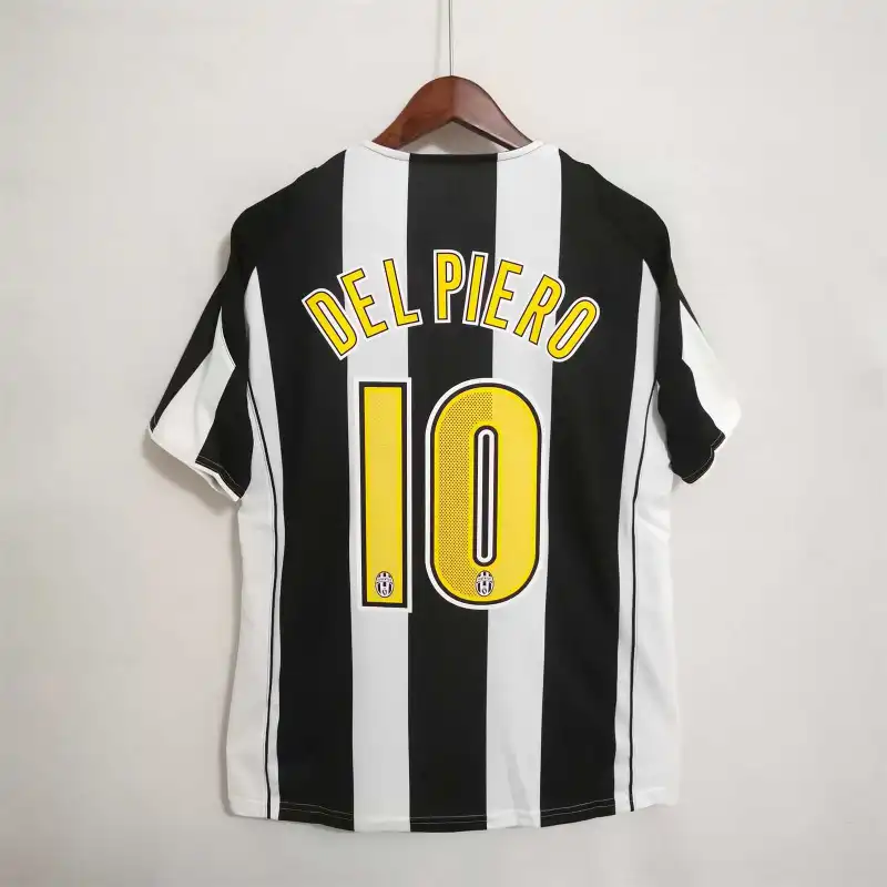 2004-05   Juventus Retro Jersey Home