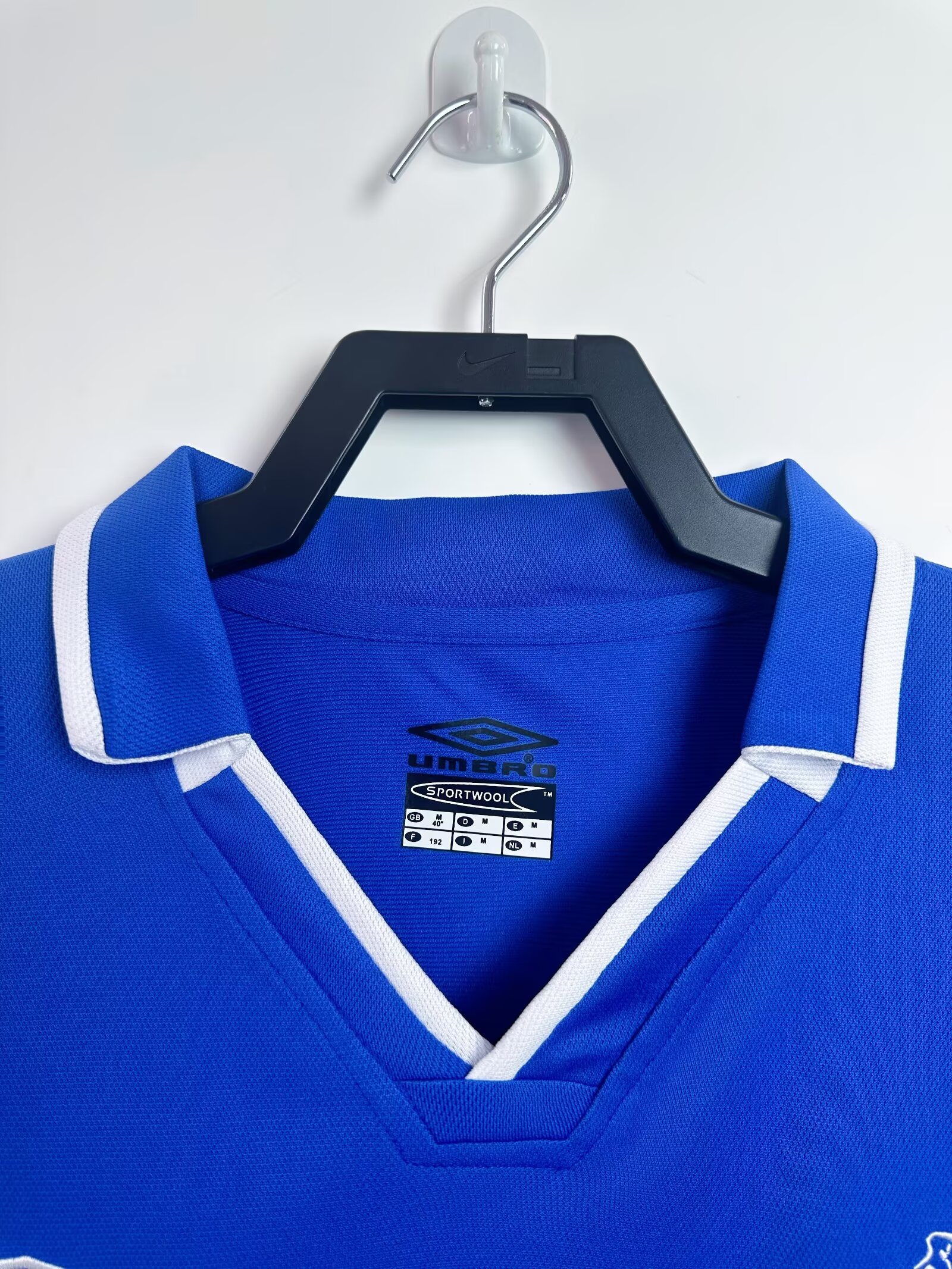 Chelsea Home Retro Jersey 2001/03