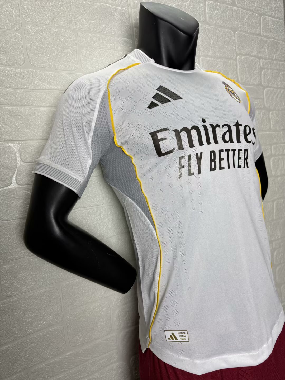 Real Madrid Home Player Jersey 25/26