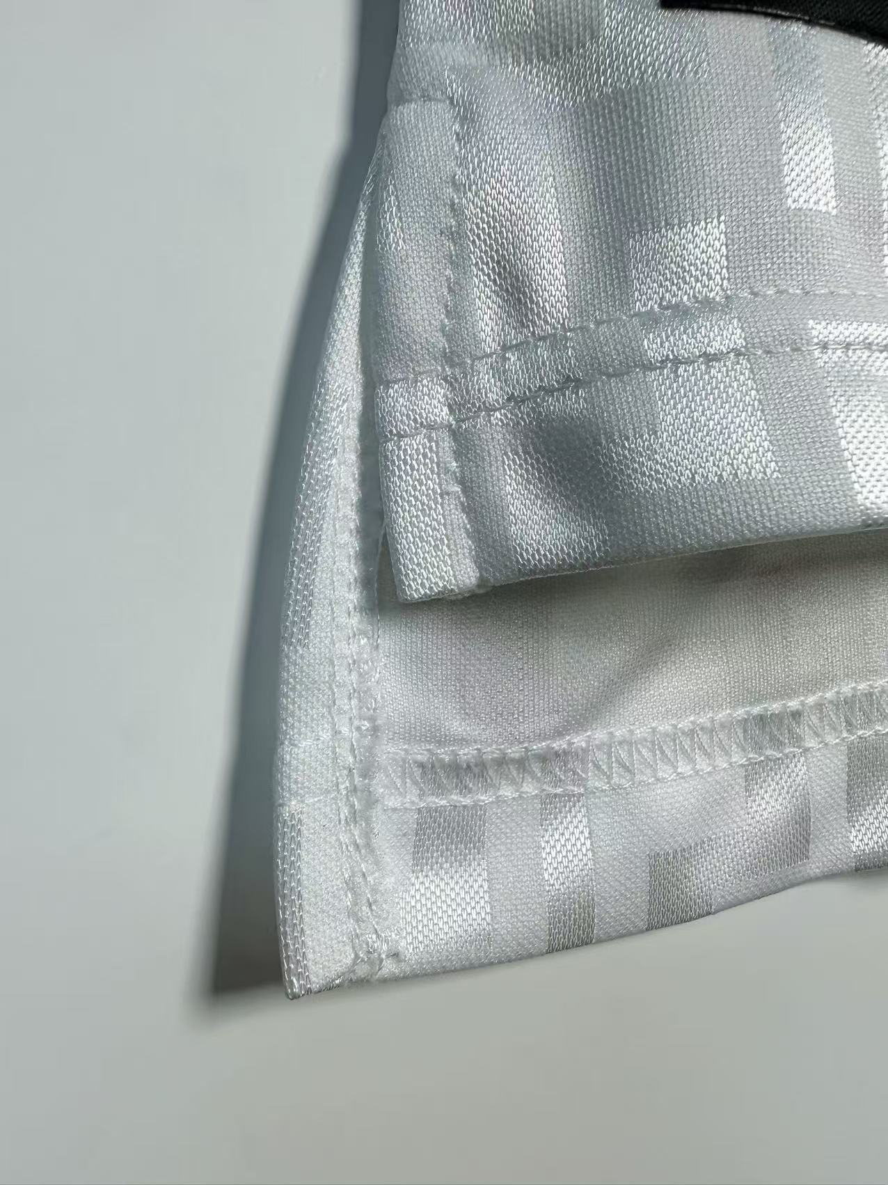 Italy Retro Away Jersey 1995