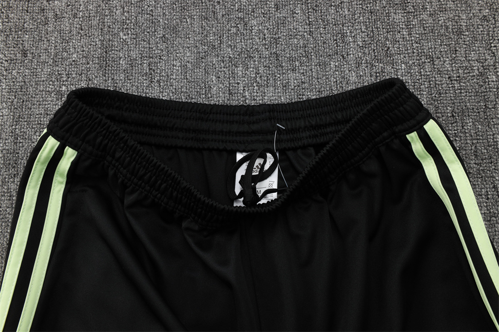 Manchester United Training Pants 24/25