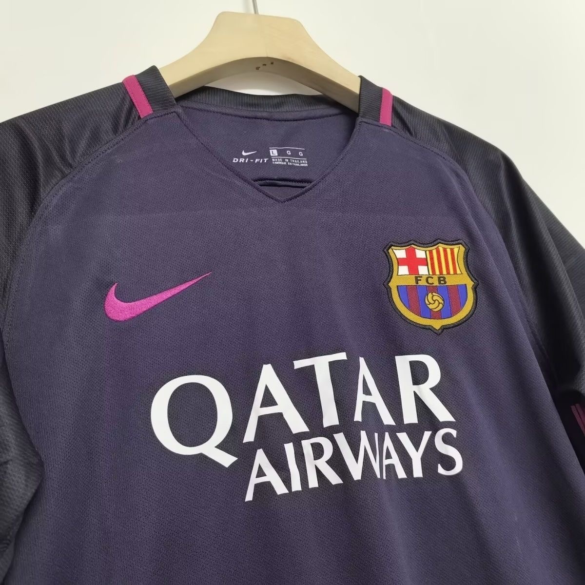 Barcelona Retro Jersey Away 2016-17