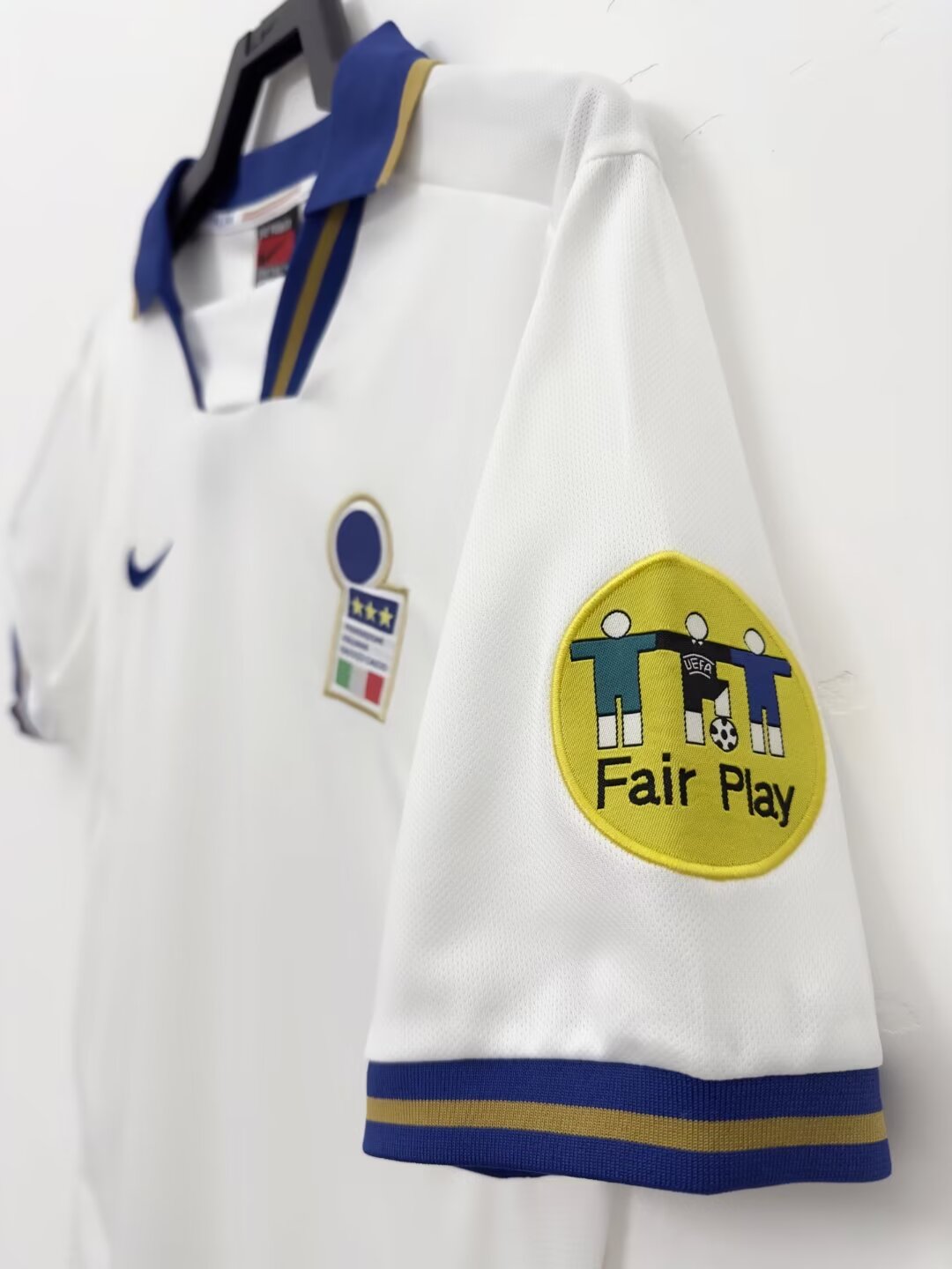 Italy Retro Away Jersey 1996
