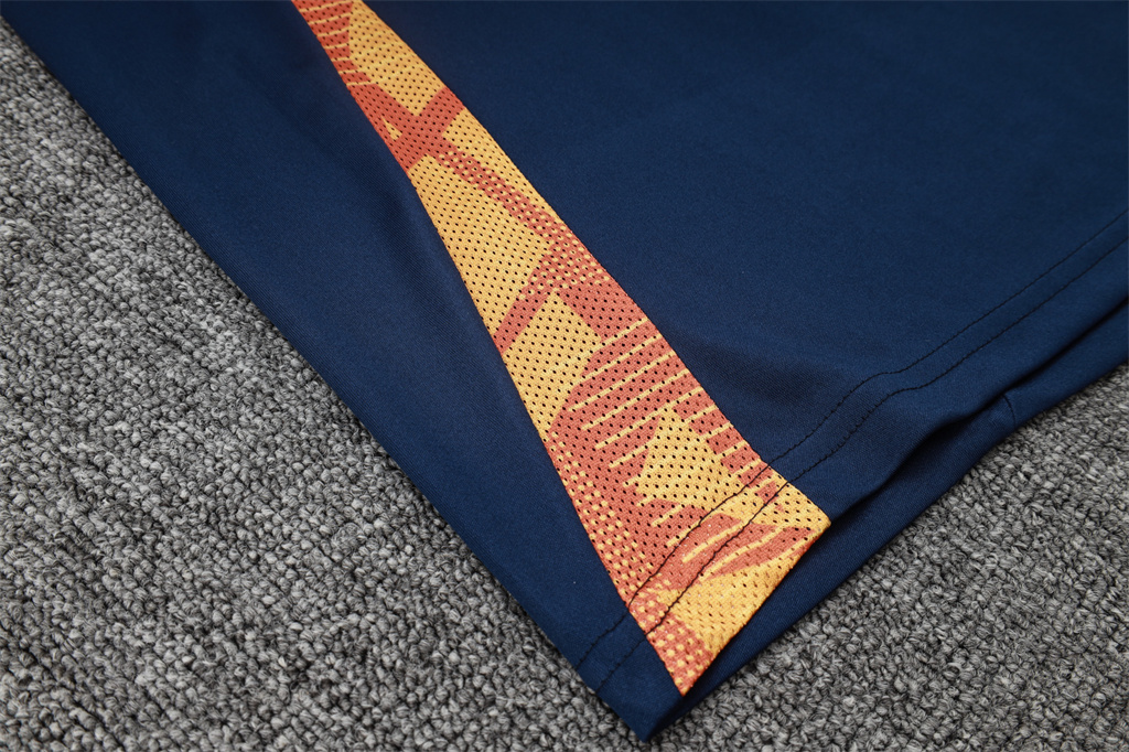 Real Madrid Training Short sleeve Jersey 24/25