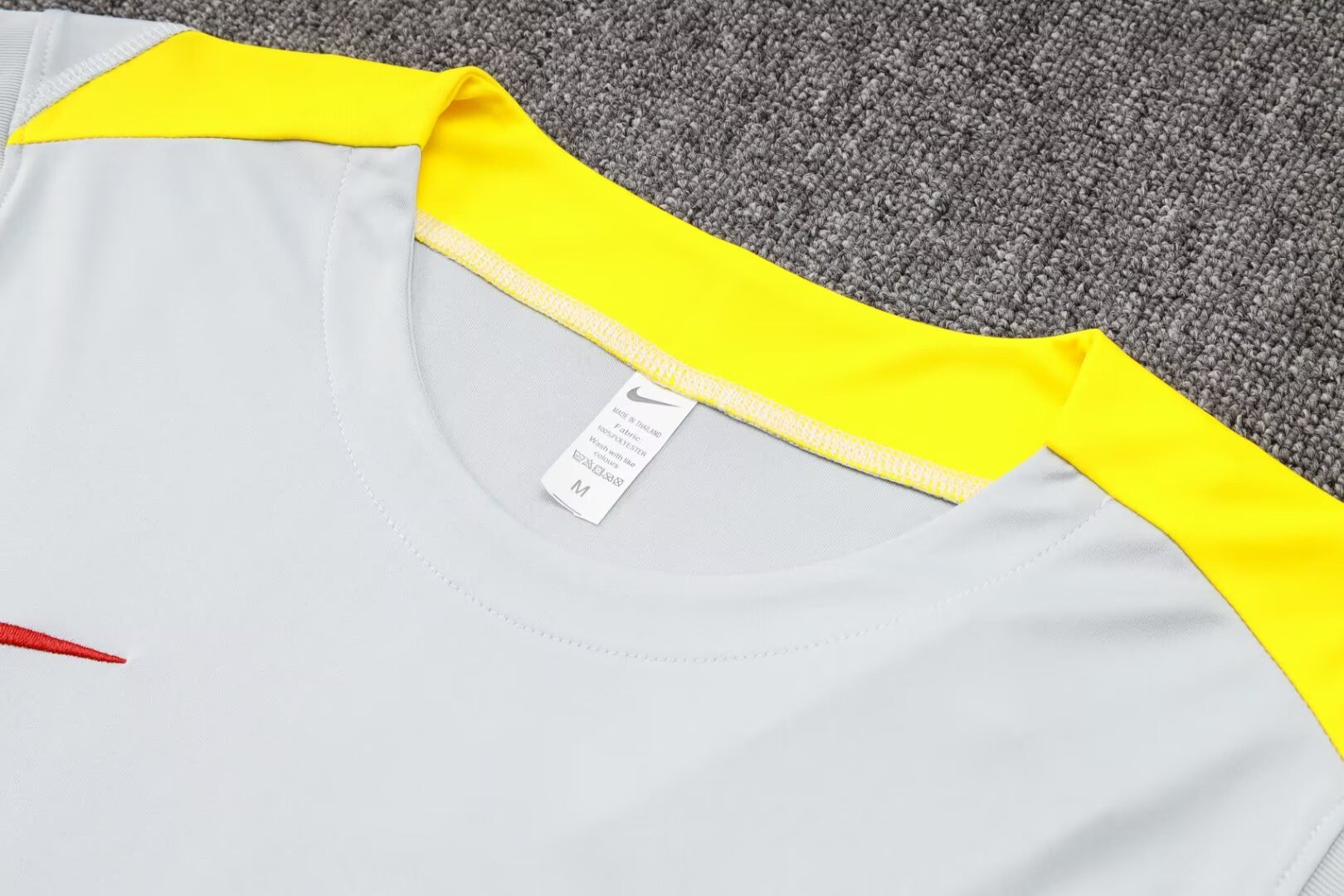 Liverpool Training Jersey 24/25