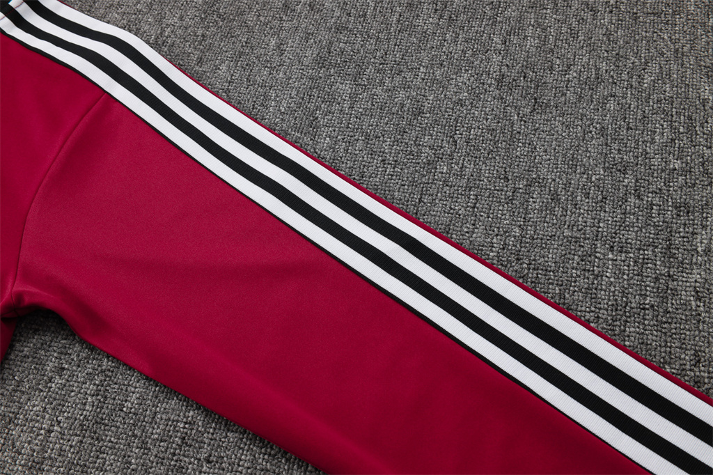 Manchester United Training Jacket 24/25