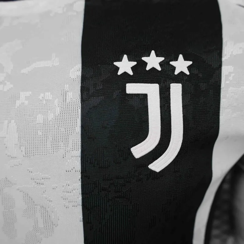 24-25 Juventus Home Soccer Jersey Player Version Long Sleeve