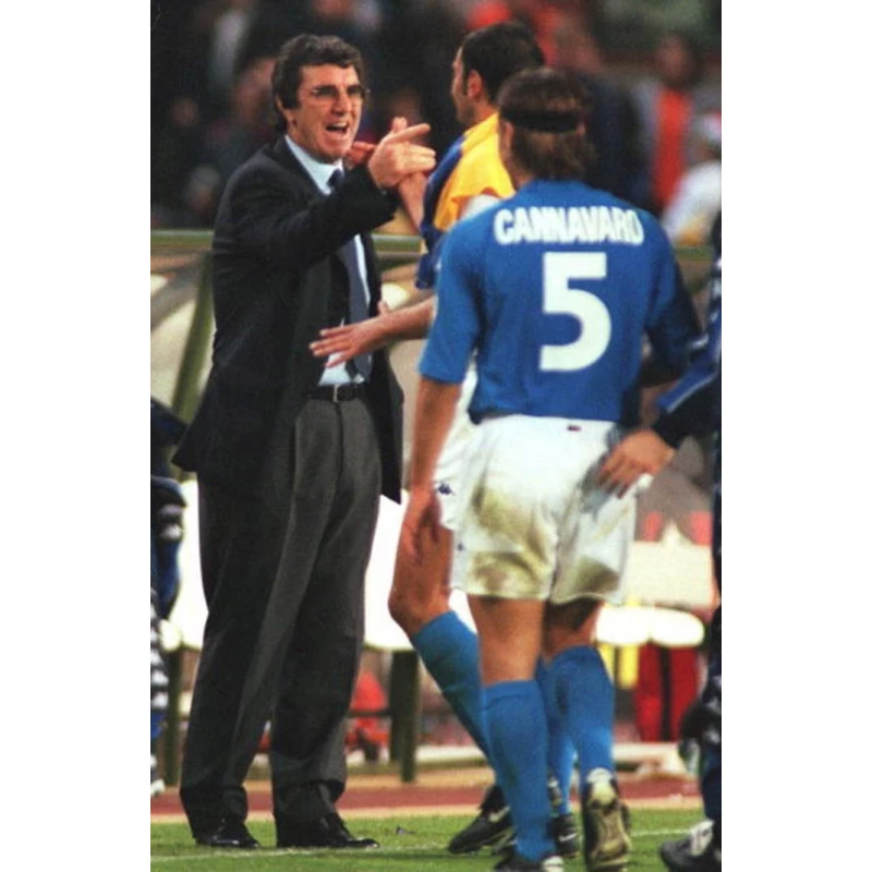 Italy Retro Home Jersey 2000