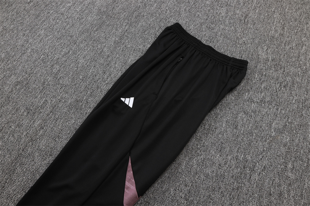 Manchester United Training Pants 25/26
