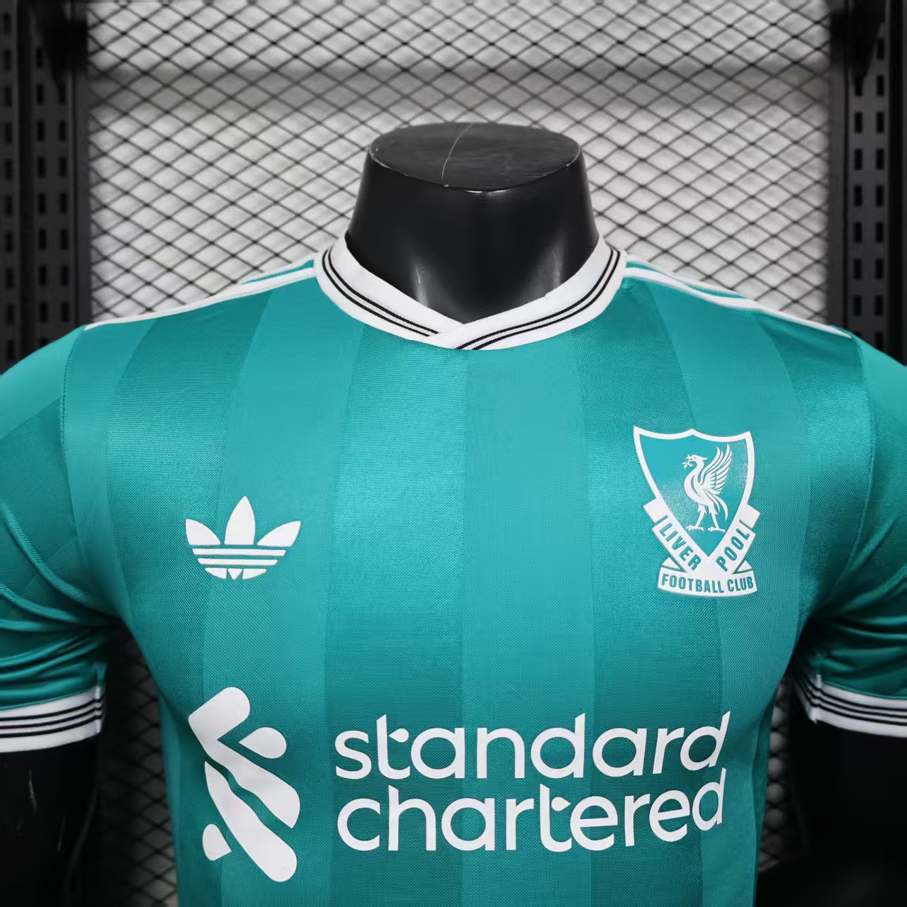 Liverpool 25-26 away green football jersey - player version