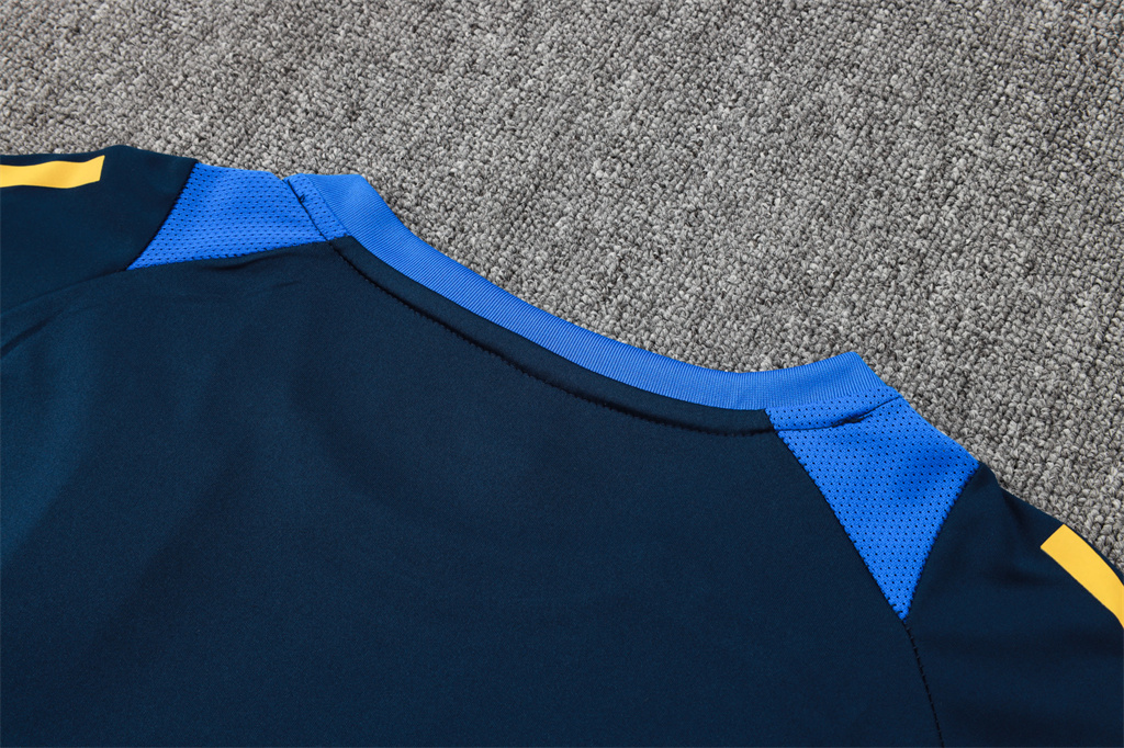 Juventus Training Short Sleeve Jersey 24/25