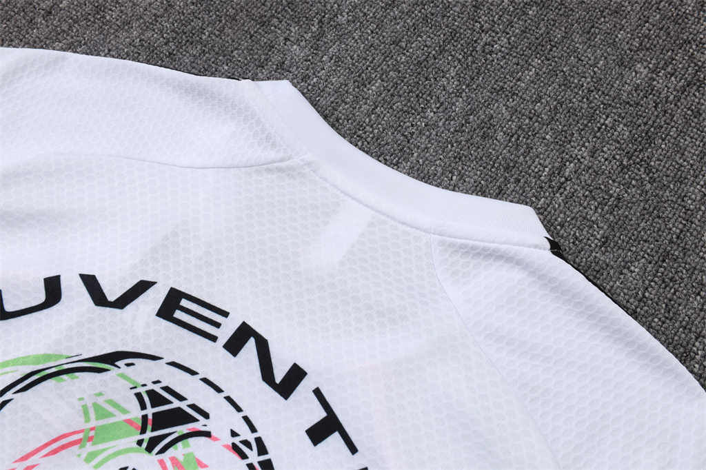 Juventus Training Short Sleeve Jersey 25/26