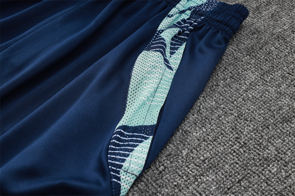 Manchester United Training Jersey 24/25