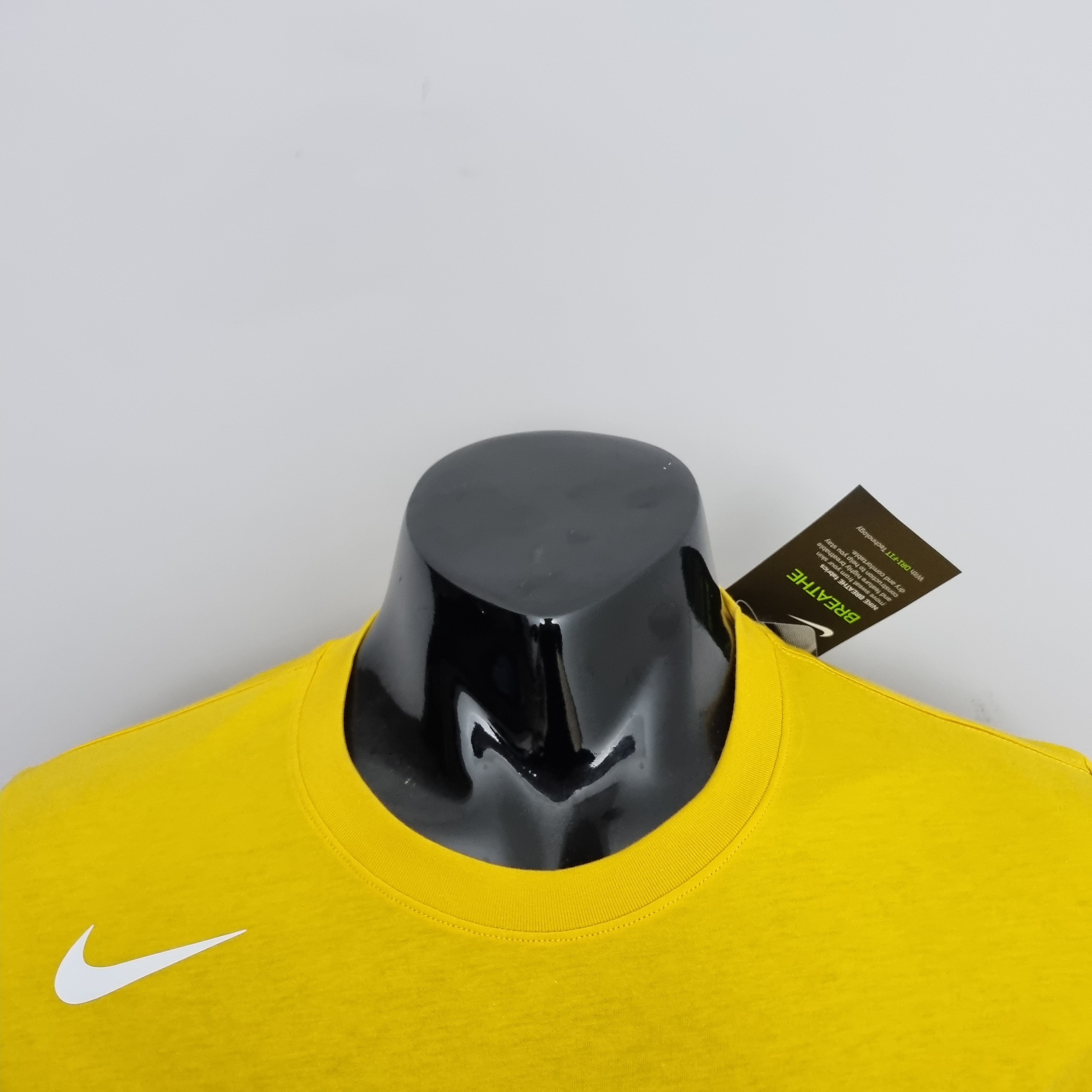 Anthony Davis Los Angeles Lakers Casual T-shirt Yellow