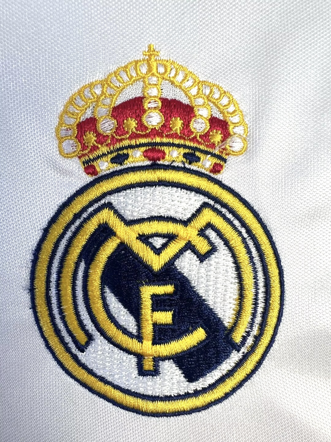 Real Madrid Home Retro Jersey 2004/05