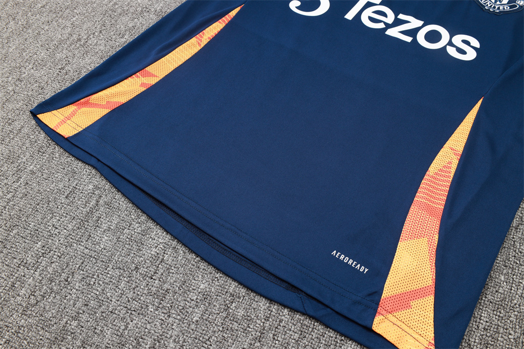 Manchester United Training Short sleeve Jersey 24/25