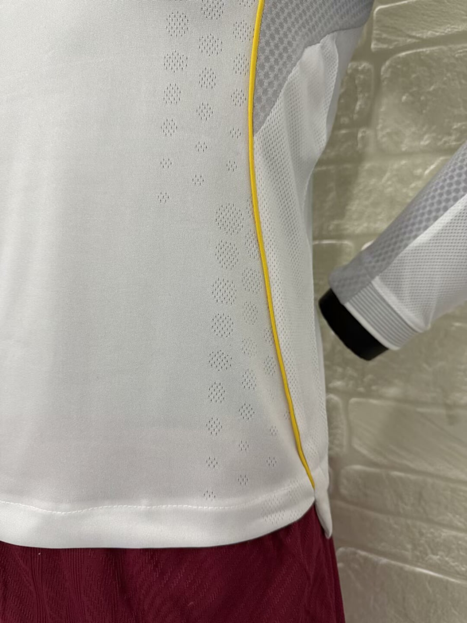 Real Madrid Home Player Version Long Sleeve Man Jersey 25/26