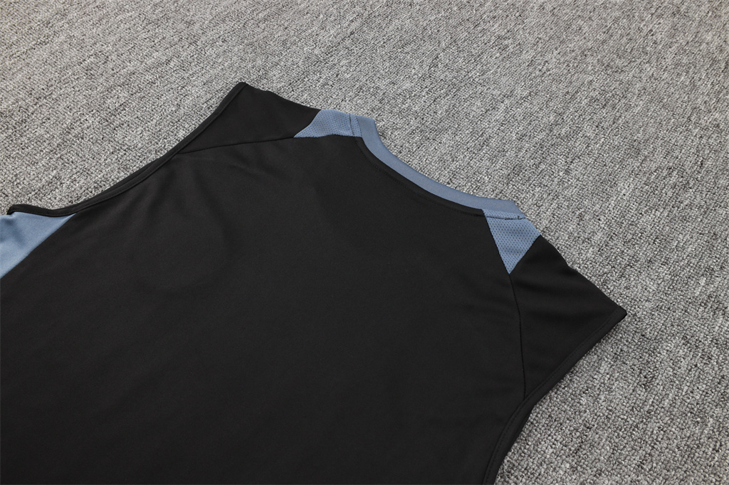 Manchester United Training Jersey 24/25