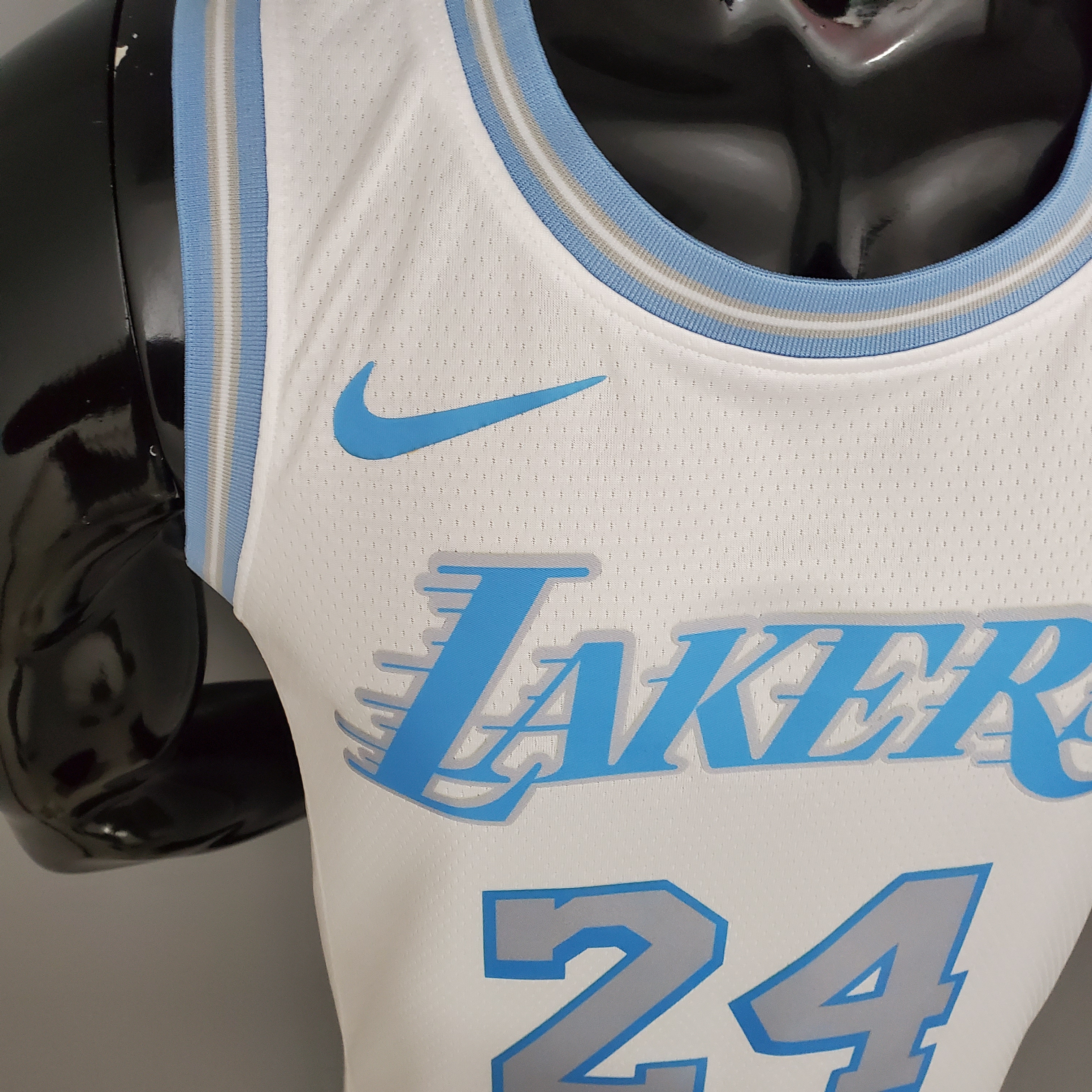 Kobe Bryant Los Angeles Lakers Swingman Jersey White