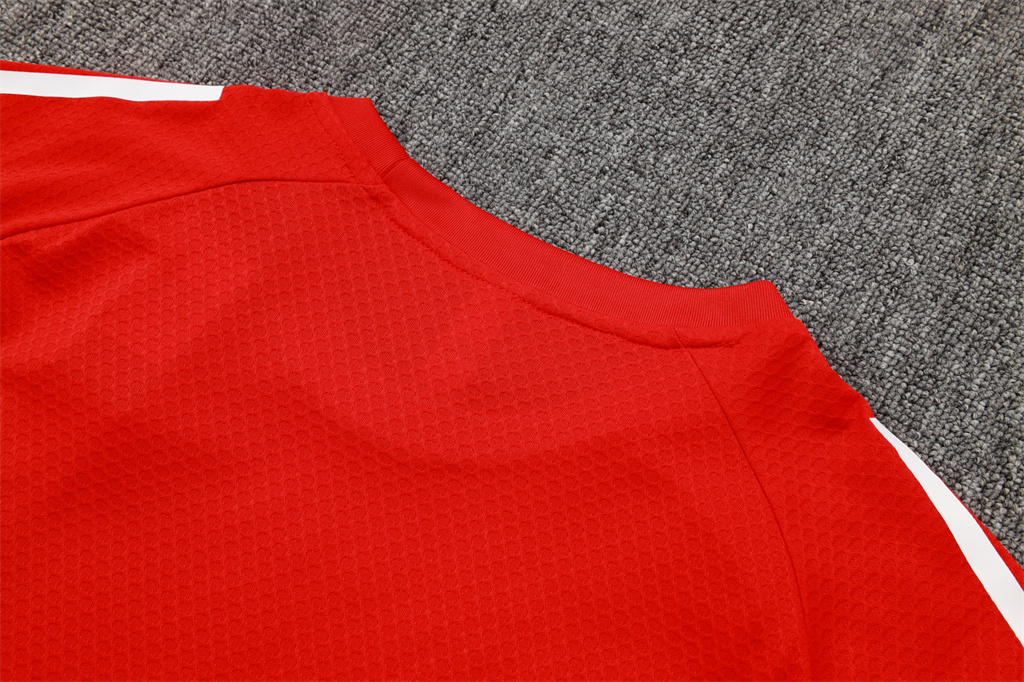 Liverpool Training Short sleeve Suit 24/25