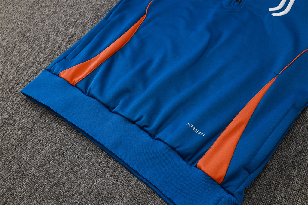 Juventus Training Suit 23/24