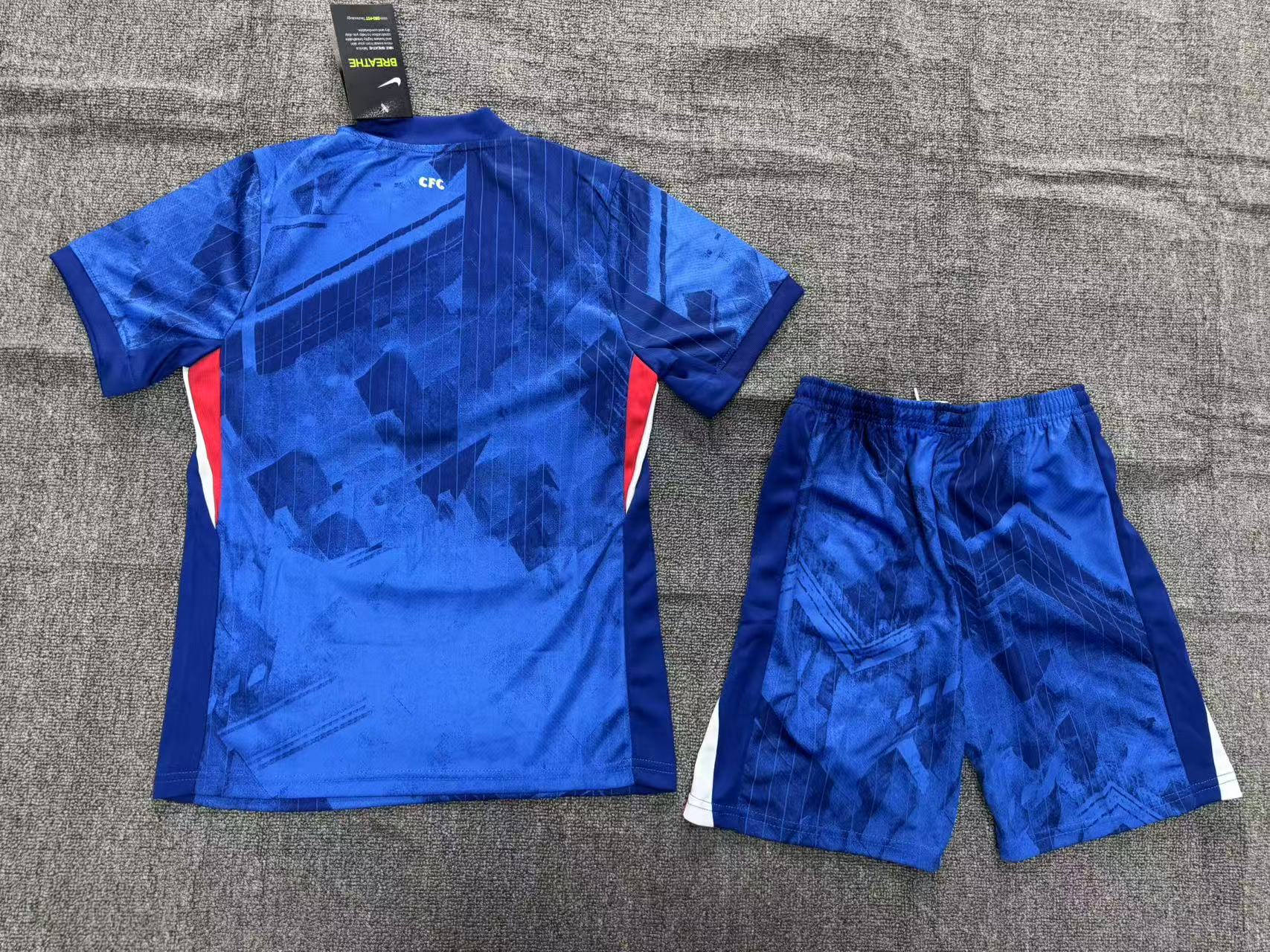 Chelsea Home Kids Suit & Socks 25/26