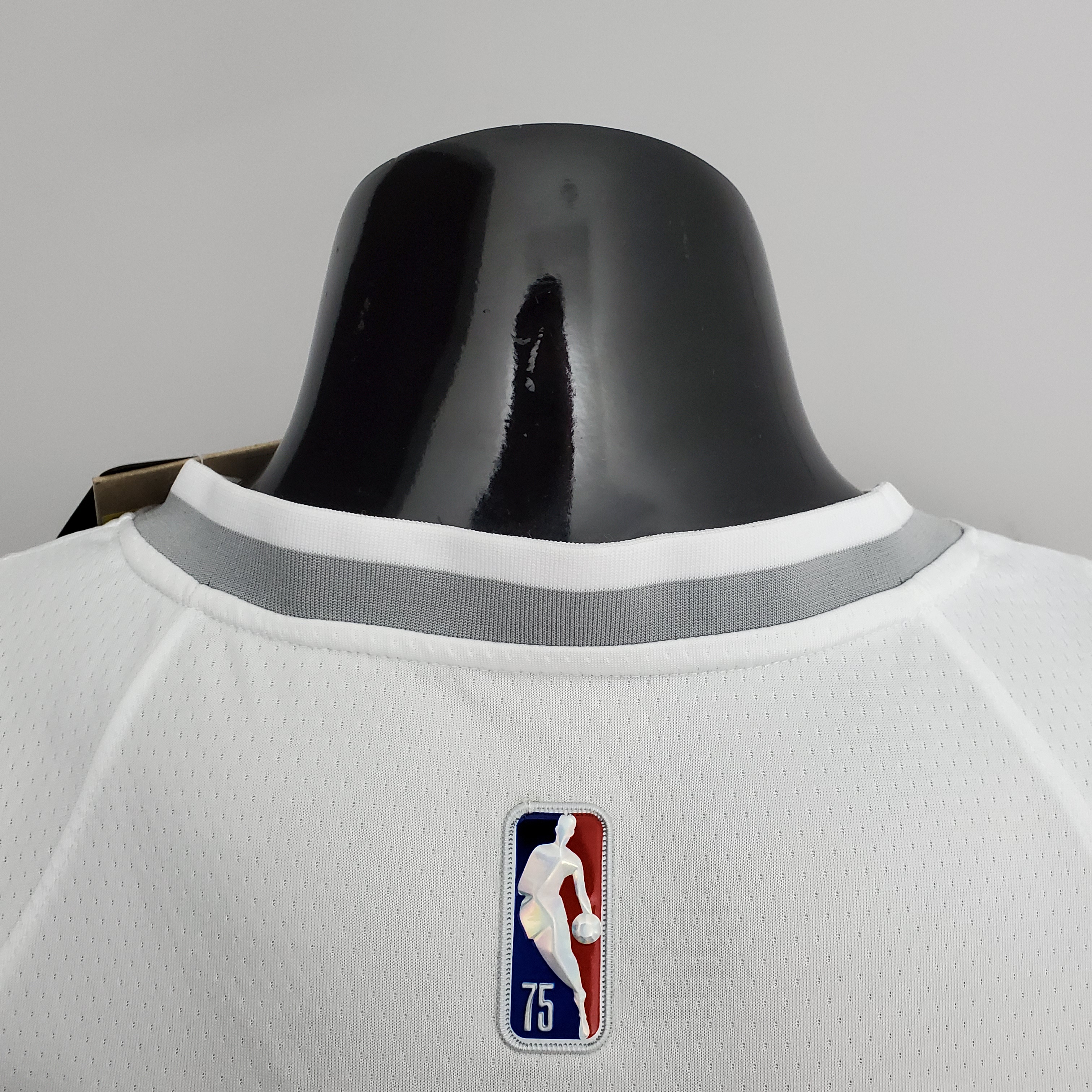 Carmelo Anthony Oklahoma City Thunder 75th Anniversary 2022 Swingman Jersey White